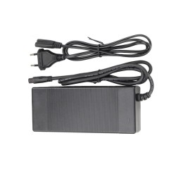 Chargeur 60V 2A avec connecteur tri polaire en plastique