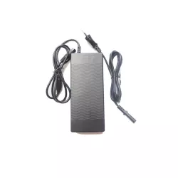 Chargeur de batterie 52V 2A pour trottinette électrique avec connecteur tripolaire GX16
