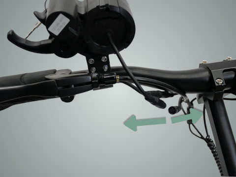 Connecteur écran LCD débranché